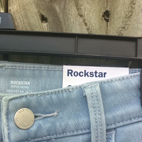 Light wash blue Old Navy pants - Picture 3 of 7